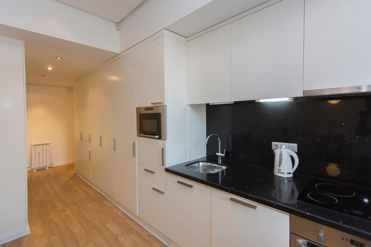 Modern Apartment In The City Center صوفيا المظهر الخارجي الصورة